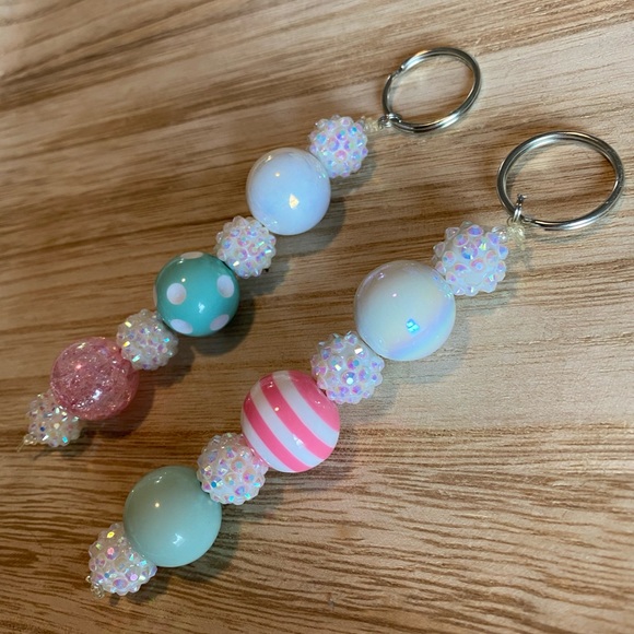 •Keychains• - Picture 4 of 6